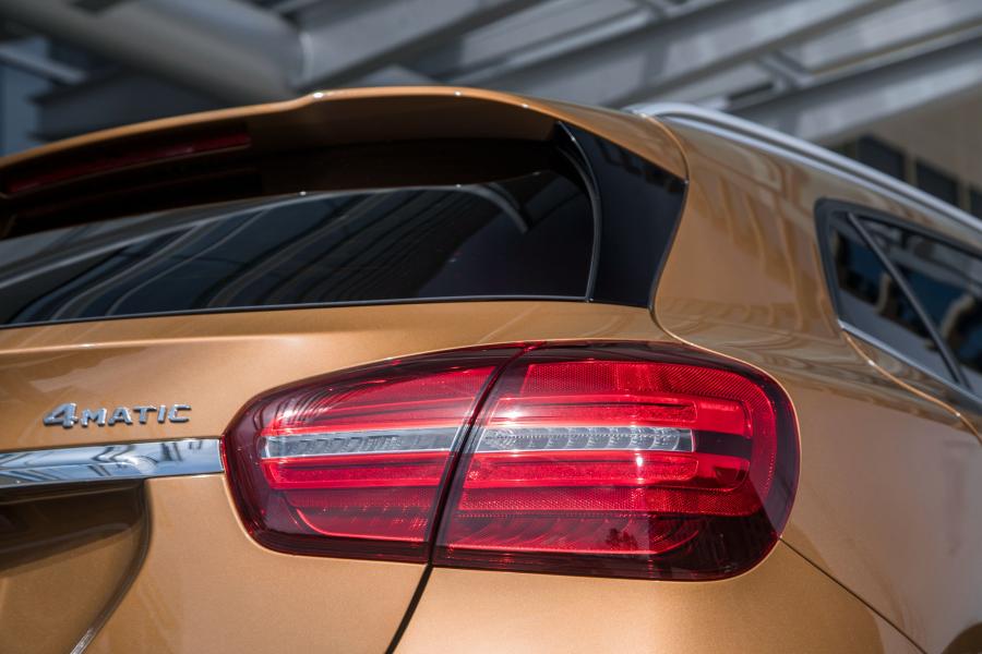 Детали экстерьера Mercedes-Benz GLA250 4Matic (X156) 2017 года  (NA) (фото 15 из 28)